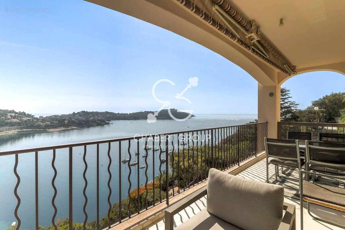 Appartement à VILLEFRANCHE-SUR-MER