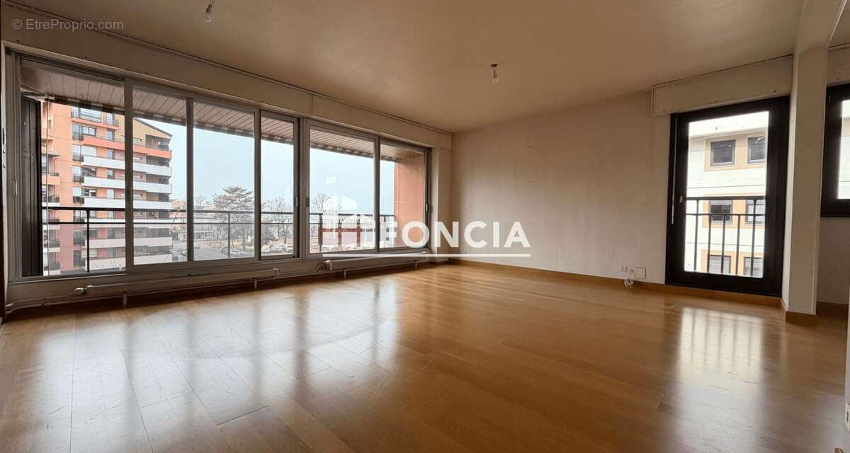 Appartement à THONON-LES-BAINS