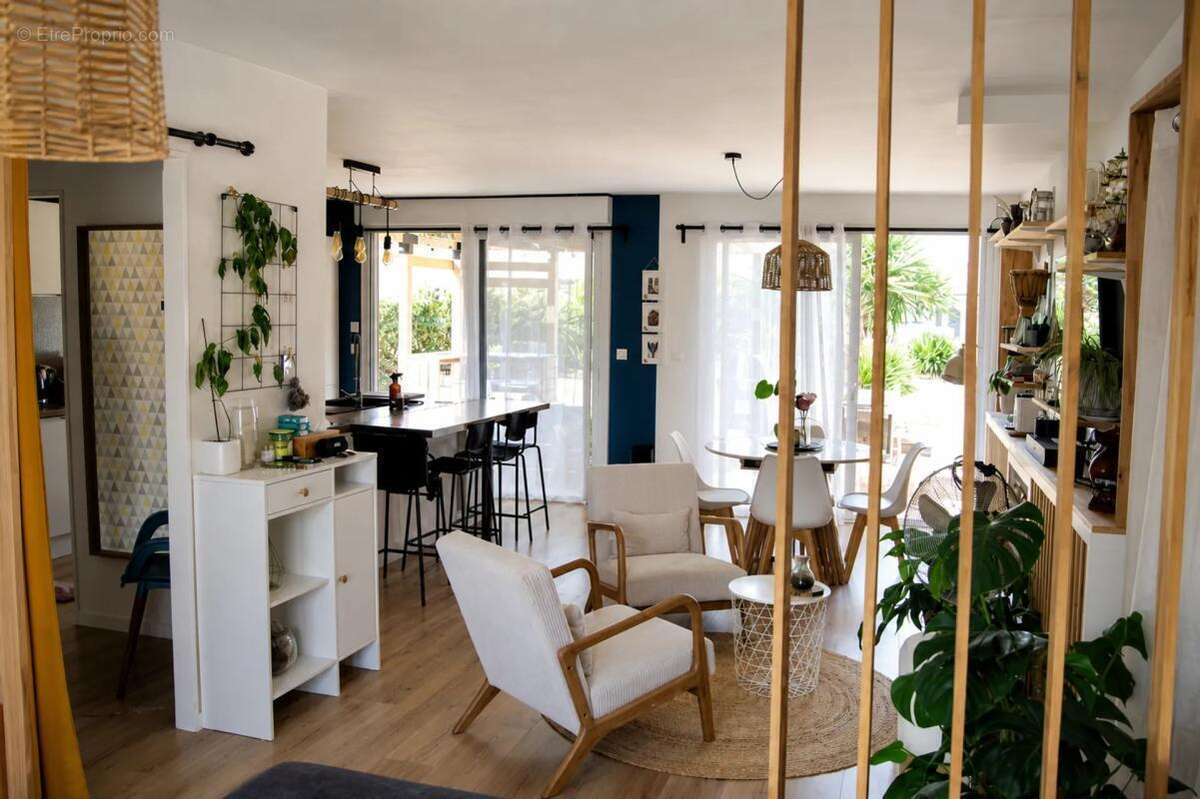 Maison de 5 pièces de 134 m² à Corcoué-sur-Logne - photo 7