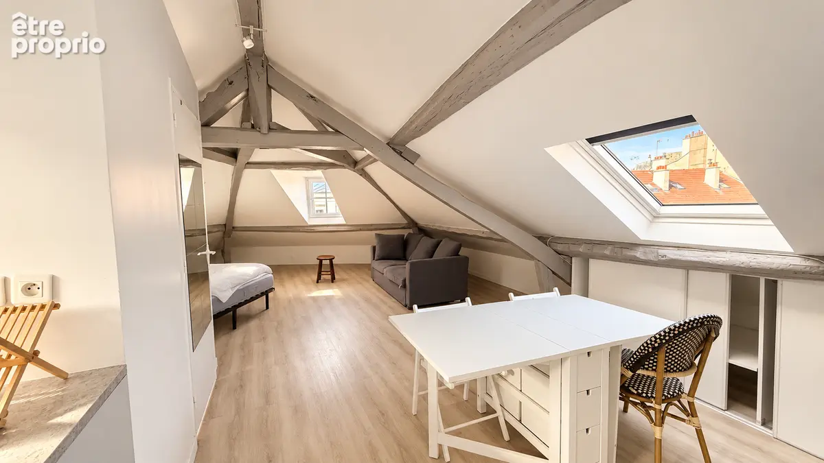 Studio atypique de 49,88 m² au sol, avec potentiel de 2 pièces - photo 7