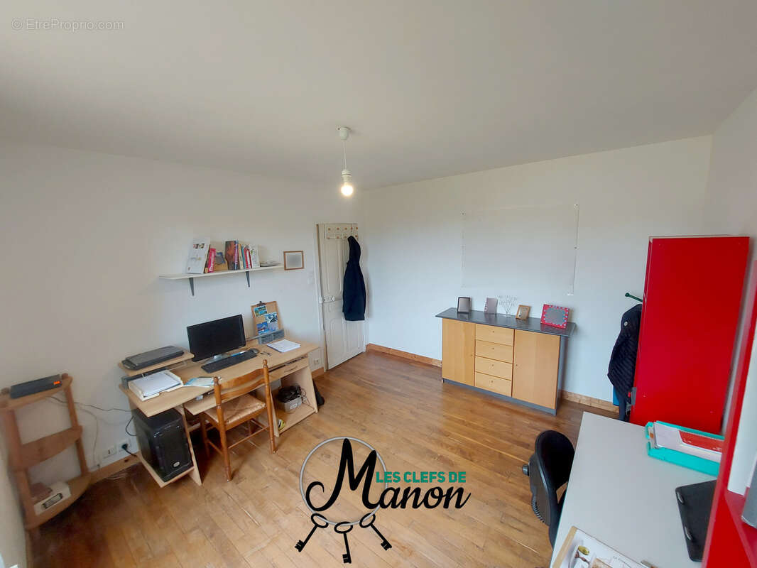 Maison à BERSAC-SUR-RIVALIER