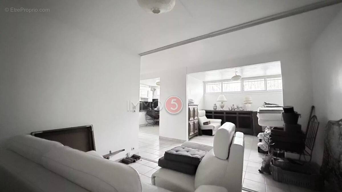 Appartement à CLICHY-SOUS-BOIS