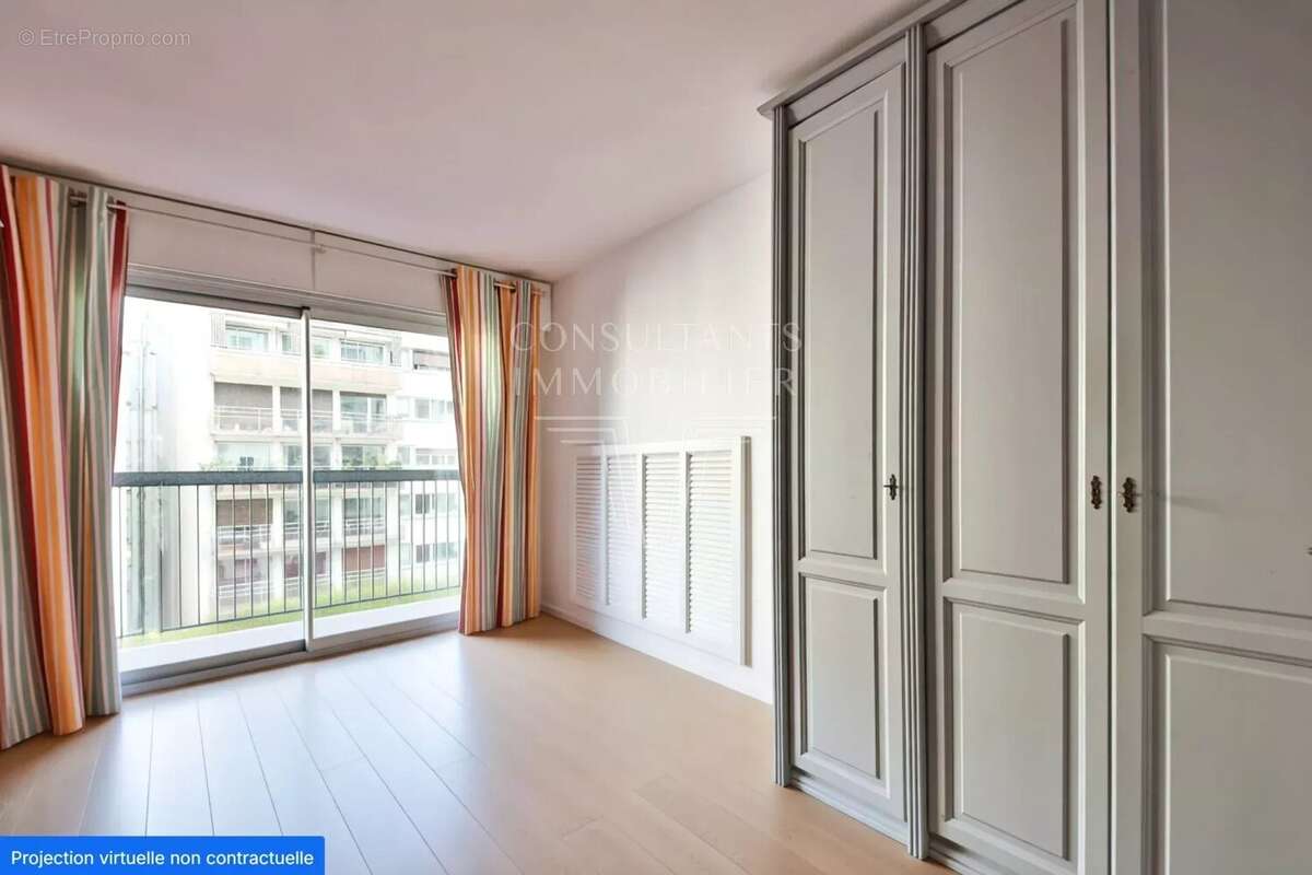 Appartement à PARIS-15E