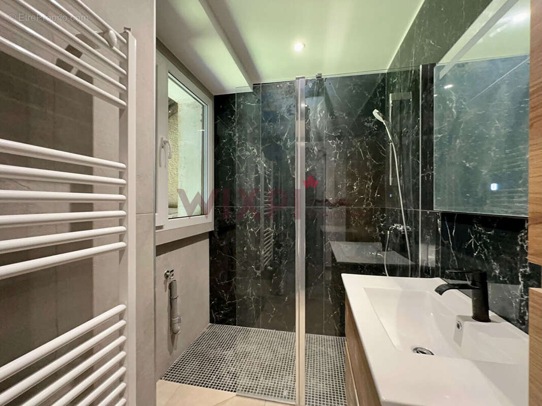 Appartement à SALINS-LES-THERMES