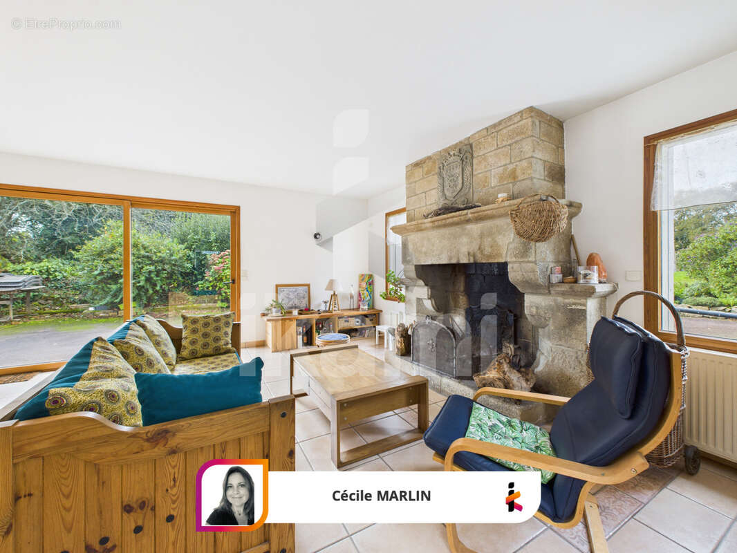 Propriété au calme, 202 m2 sur près d'un hectare de terrain - photo 3