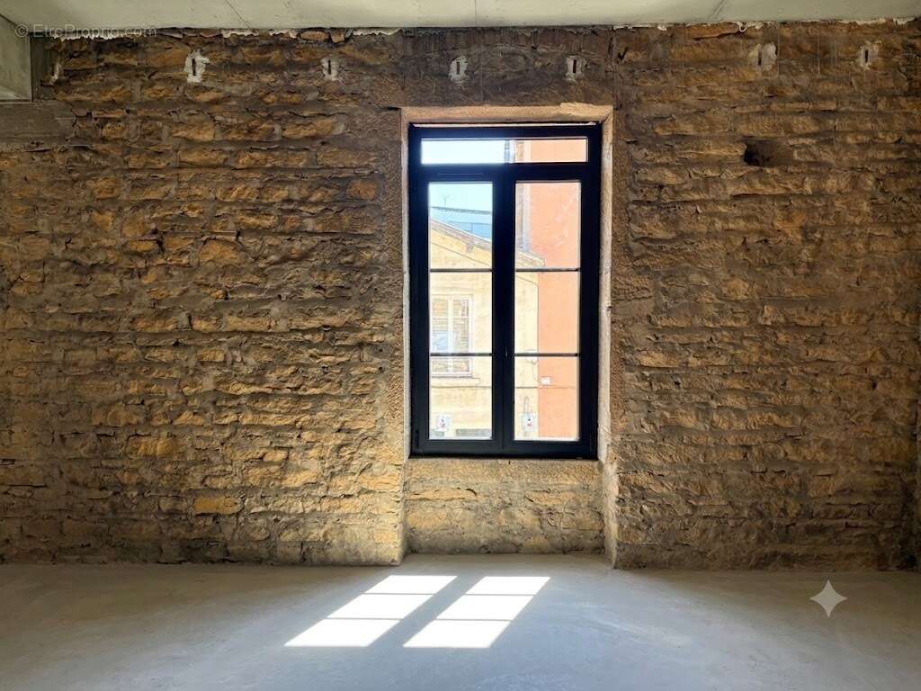 Plateau à aménager à Villefranche S/S - photo 3