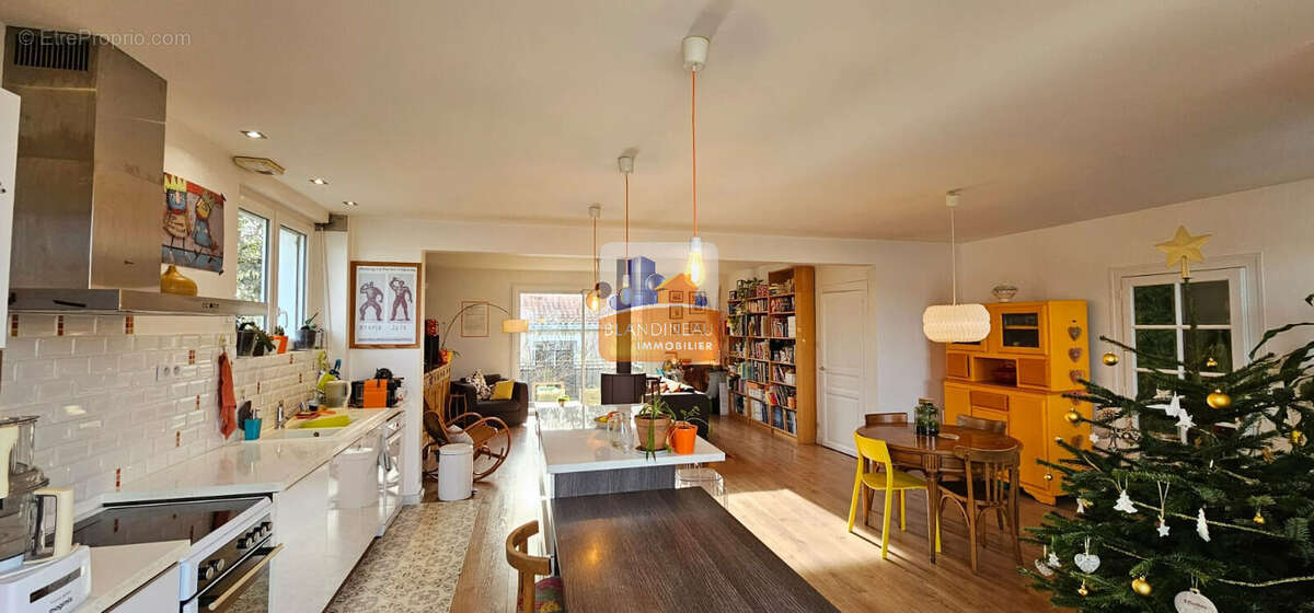 Appartement à BOUGUENAIS