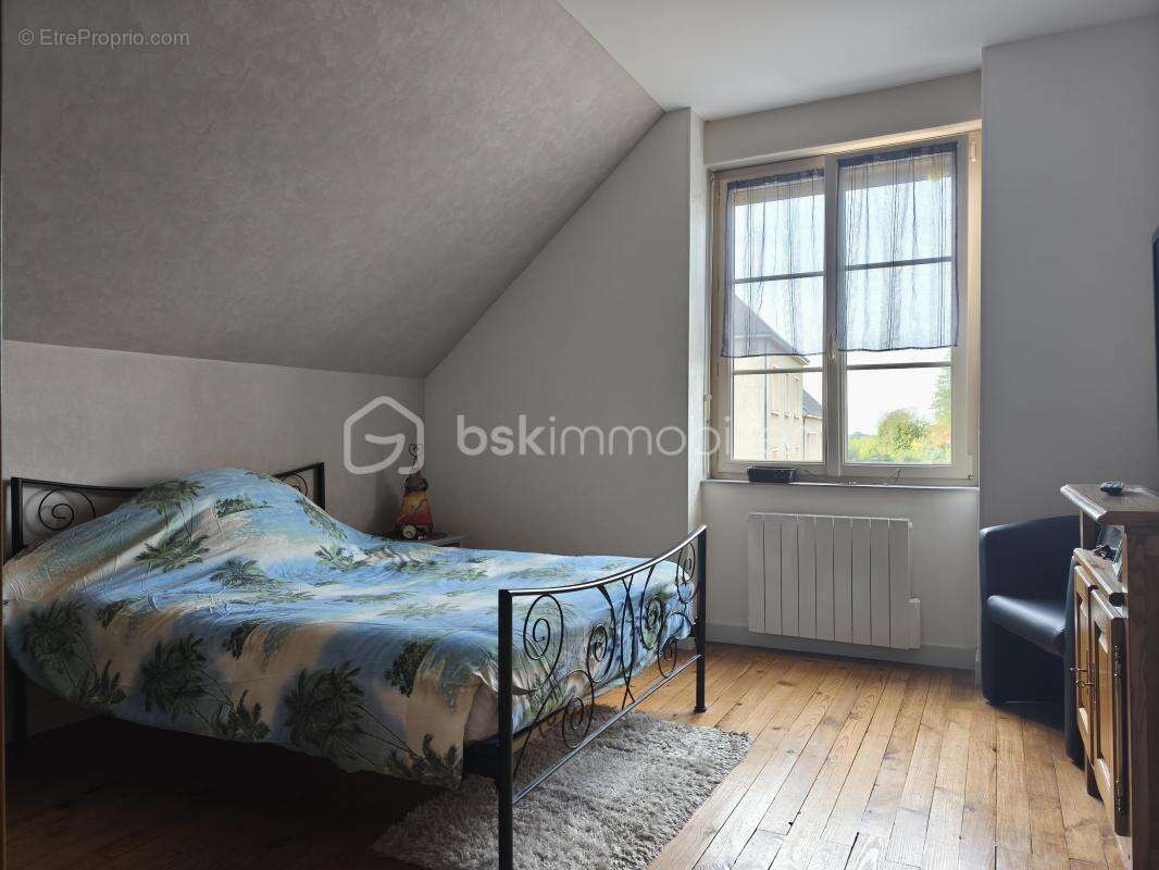 Maison à LIGNIERES-ORGERES