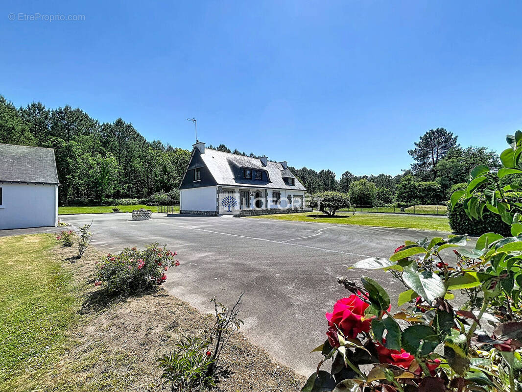 Maison à LOCOAL-MENDON