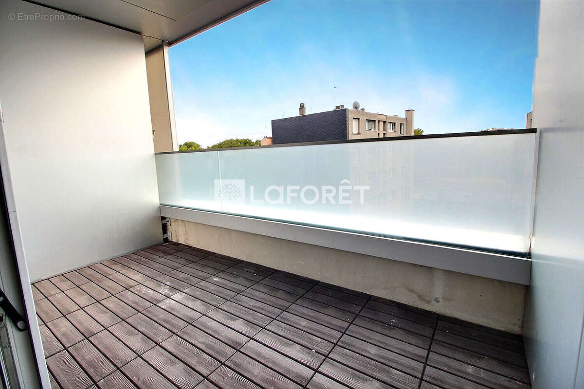 Appartement à GENNEVILLIERS