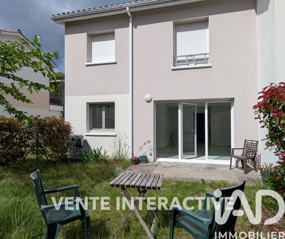 Photo 1 - Maison à MARTIGNAS-SUR-JALLE