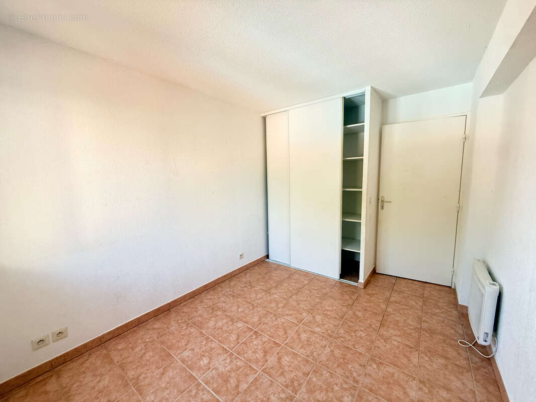 Frejus - 4 pieces 85m2 - terrasse - piscine - photo 12