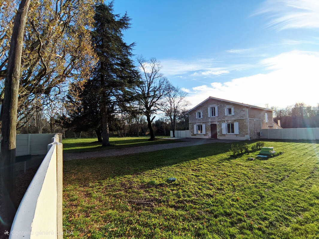 Maison de charme rénovée avec 2260 m2 de terrain sur Avensan - photo 13
