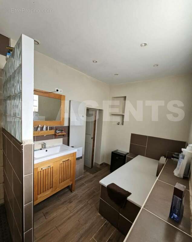 SDB Lulu2 - Maison à LA CIOTAT