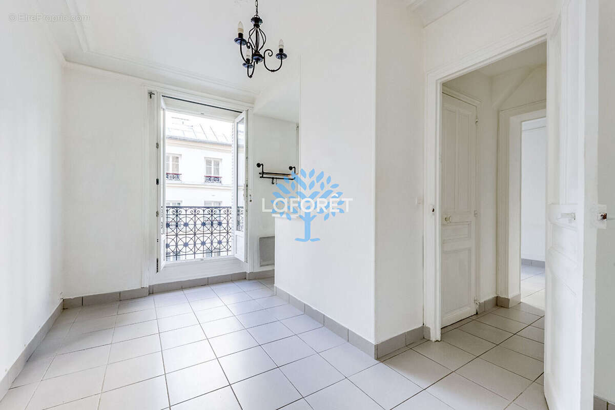 Appartement à PARIS-11E