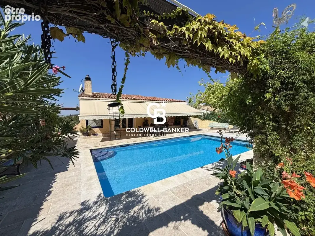 Villa avec piscine, calme et vue collines – 83250 La Londe les Maures - photo 15