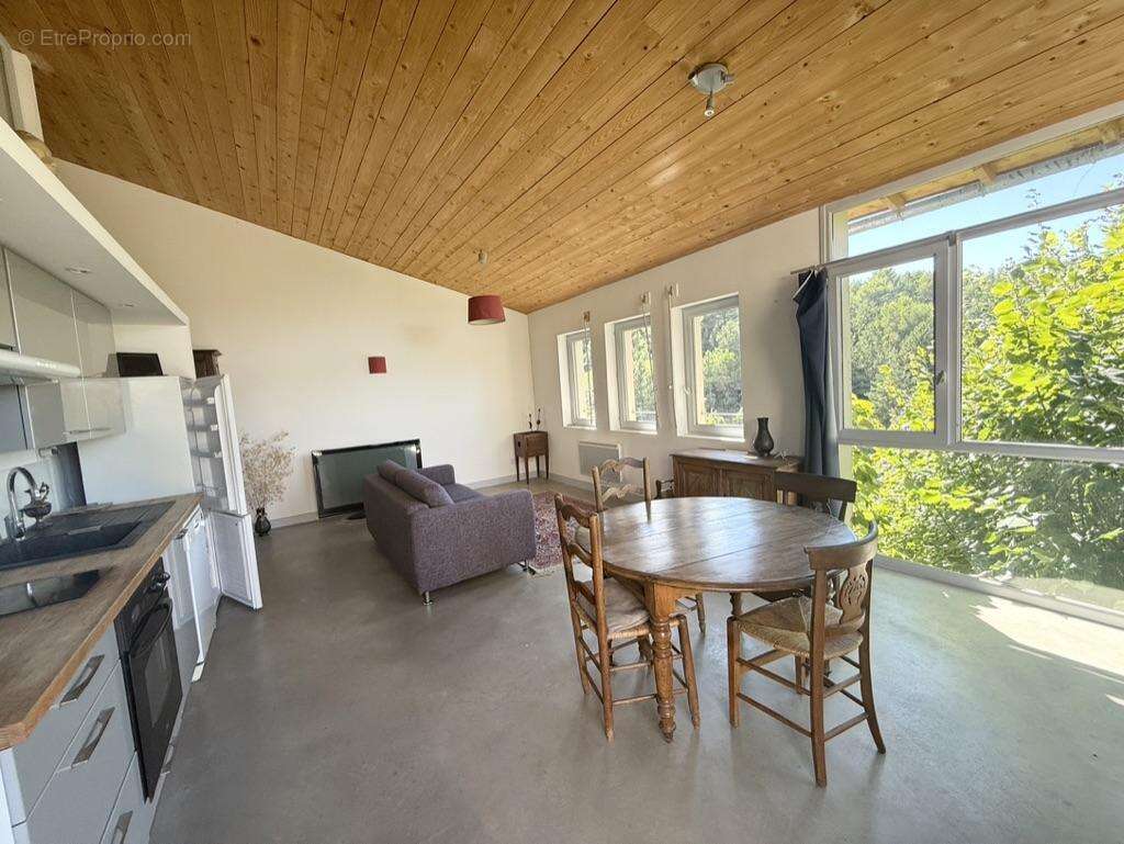 Maison à LE BEAUCET