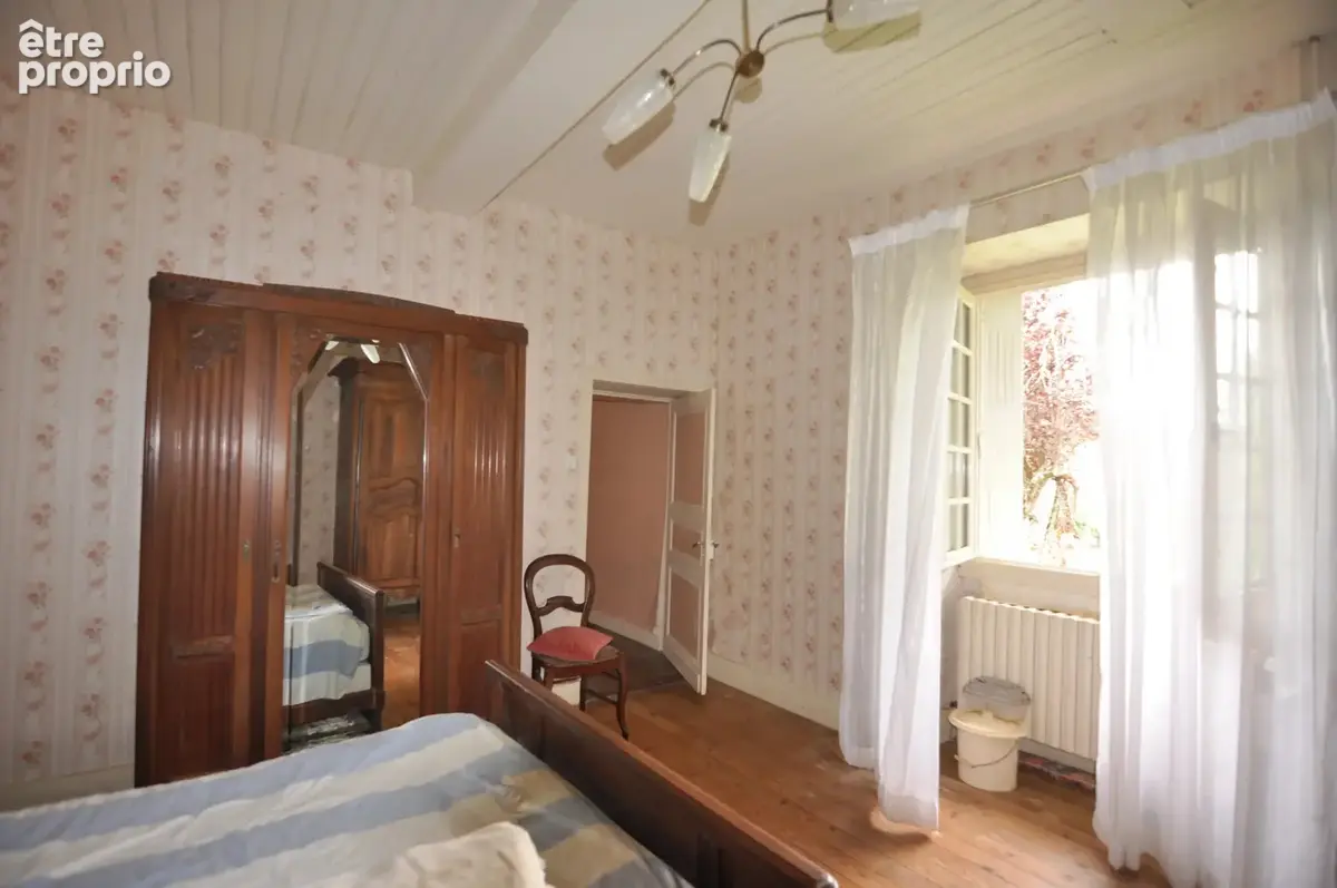 Ancienne ferme à restaurer - 160 m² avec un terrain de 4 794 m² - photo 8
