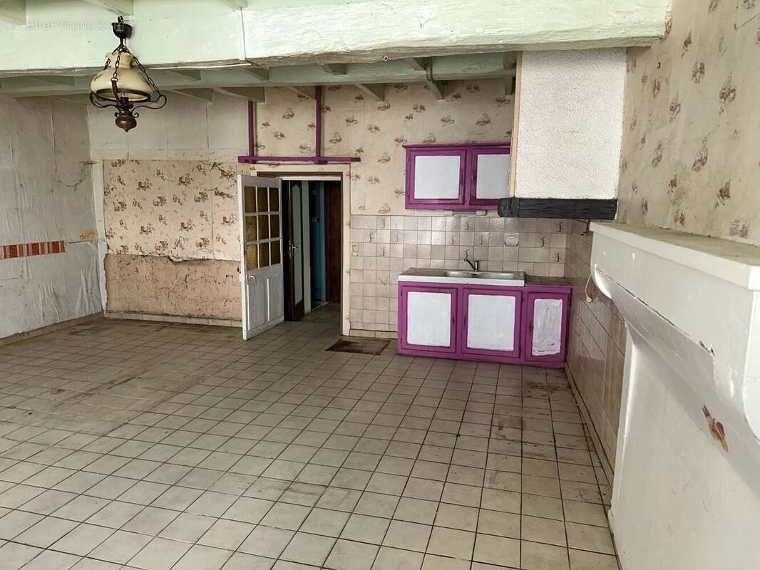 Maison à SAINT-MAURICE-LA-CLOUERE