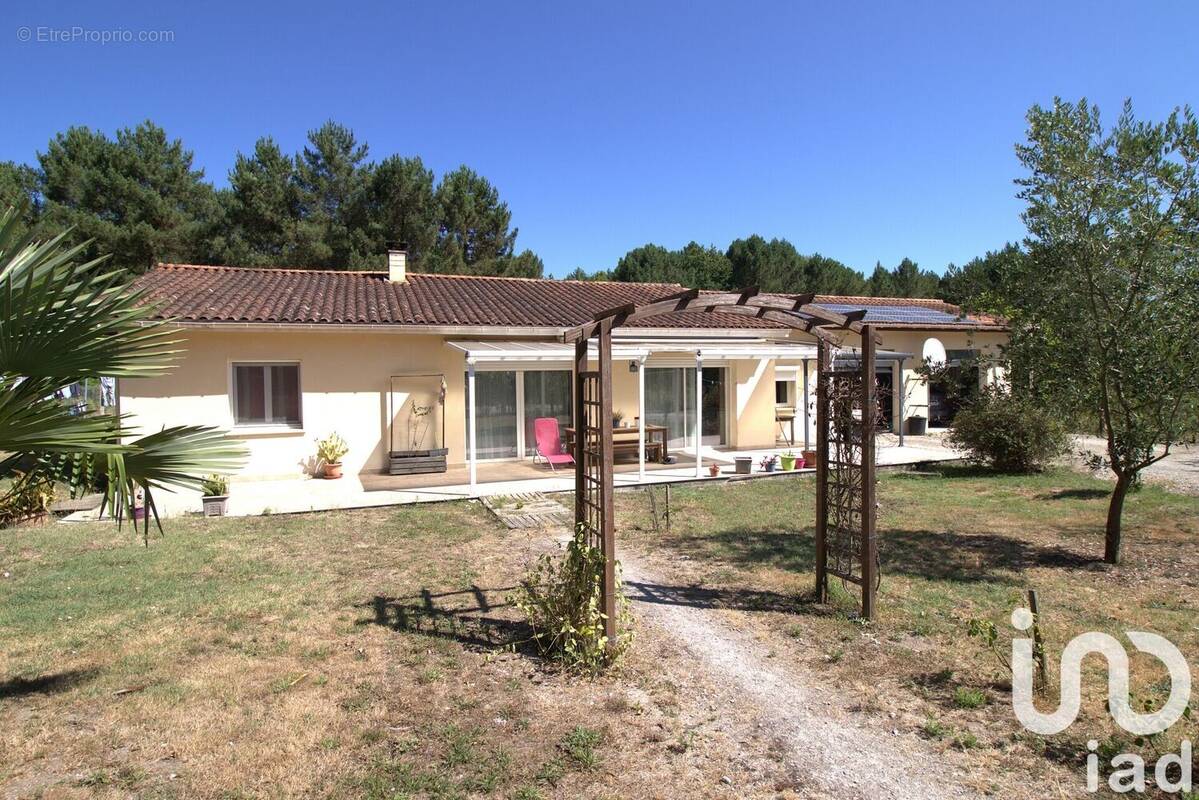 Photo 1 - Maison à CERCOUX