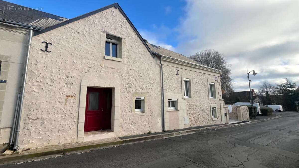 Maison à NEUILLE-PONT-PIERRE