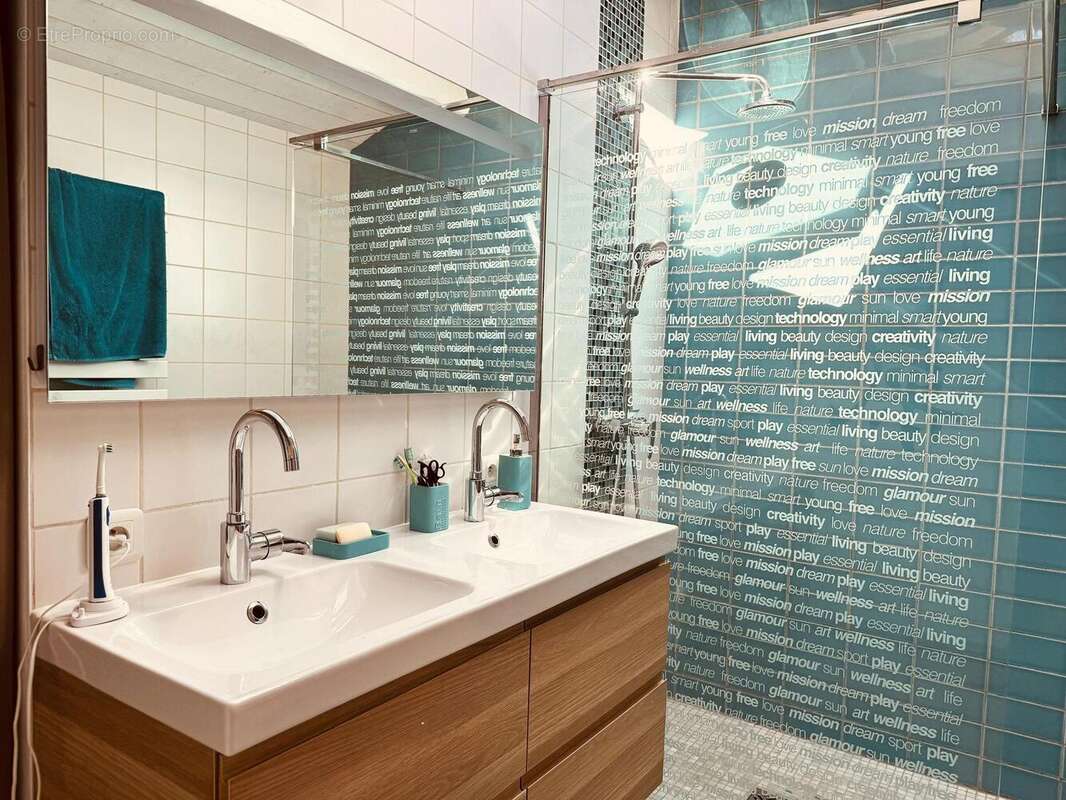 Maison 173 m² à Saint-Aubin-De-Medoc  - photo 7