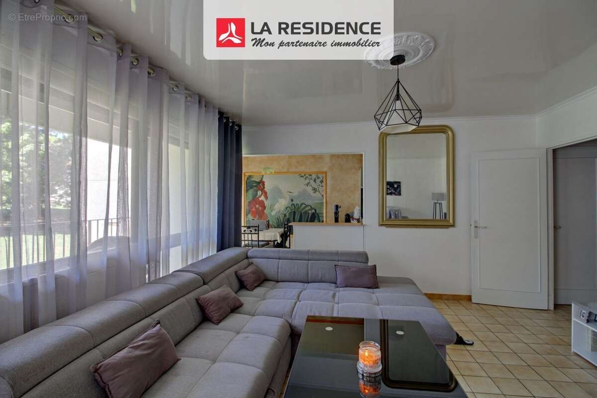 Appartement 78 m² à Les Mureaux  - photo 3