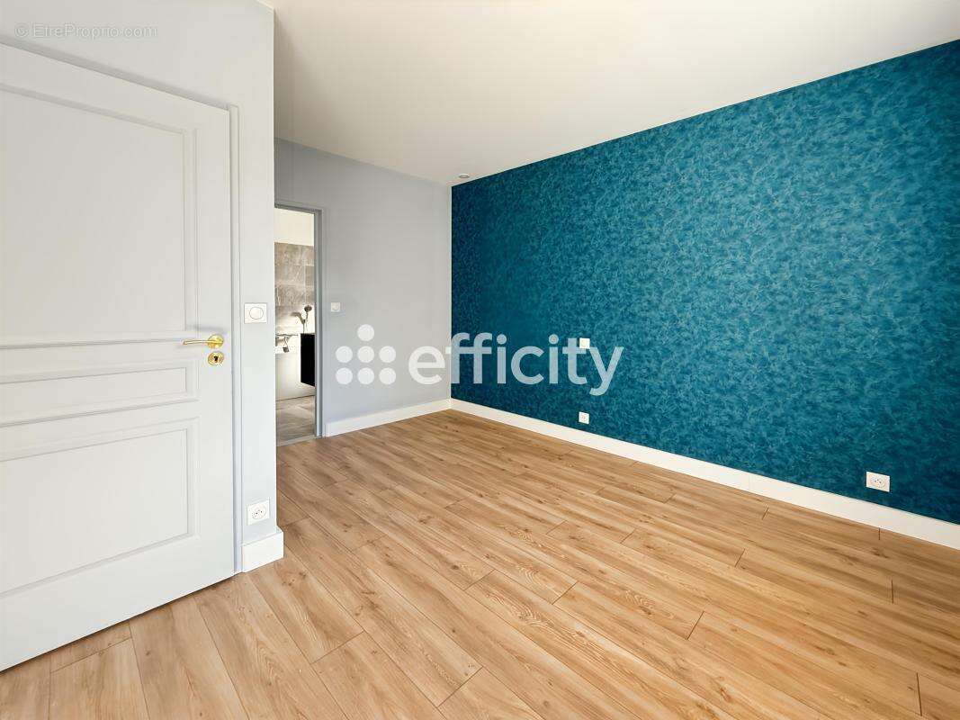 Maison à VILLENAVE-D'ORNON