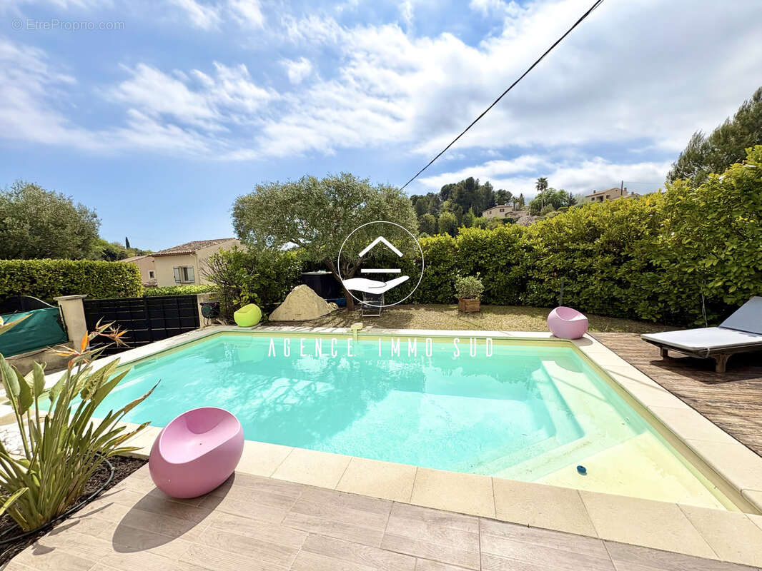 Maison à CAGNES-SUR-MER