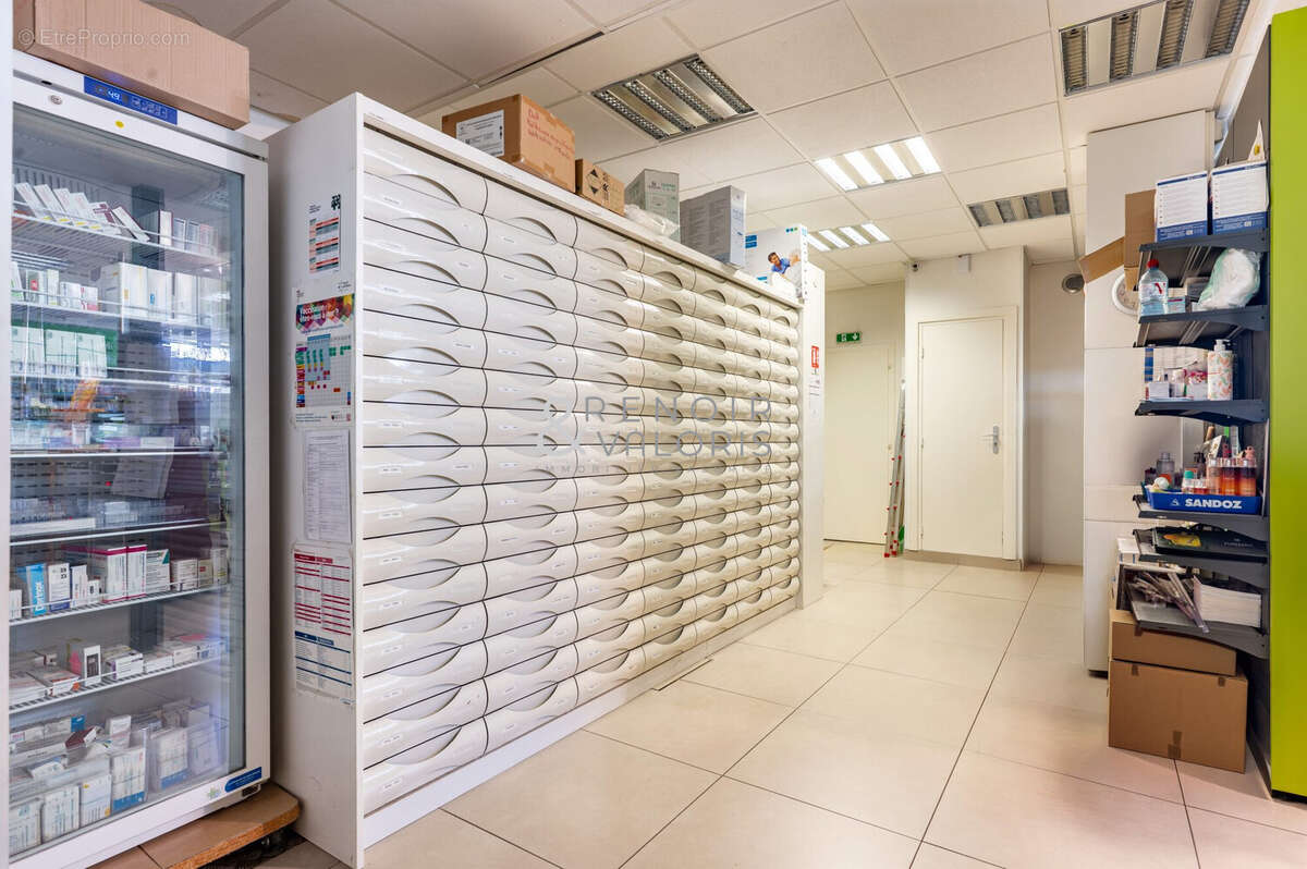 Commerce à JARVILLE-LA-MALGRANGE