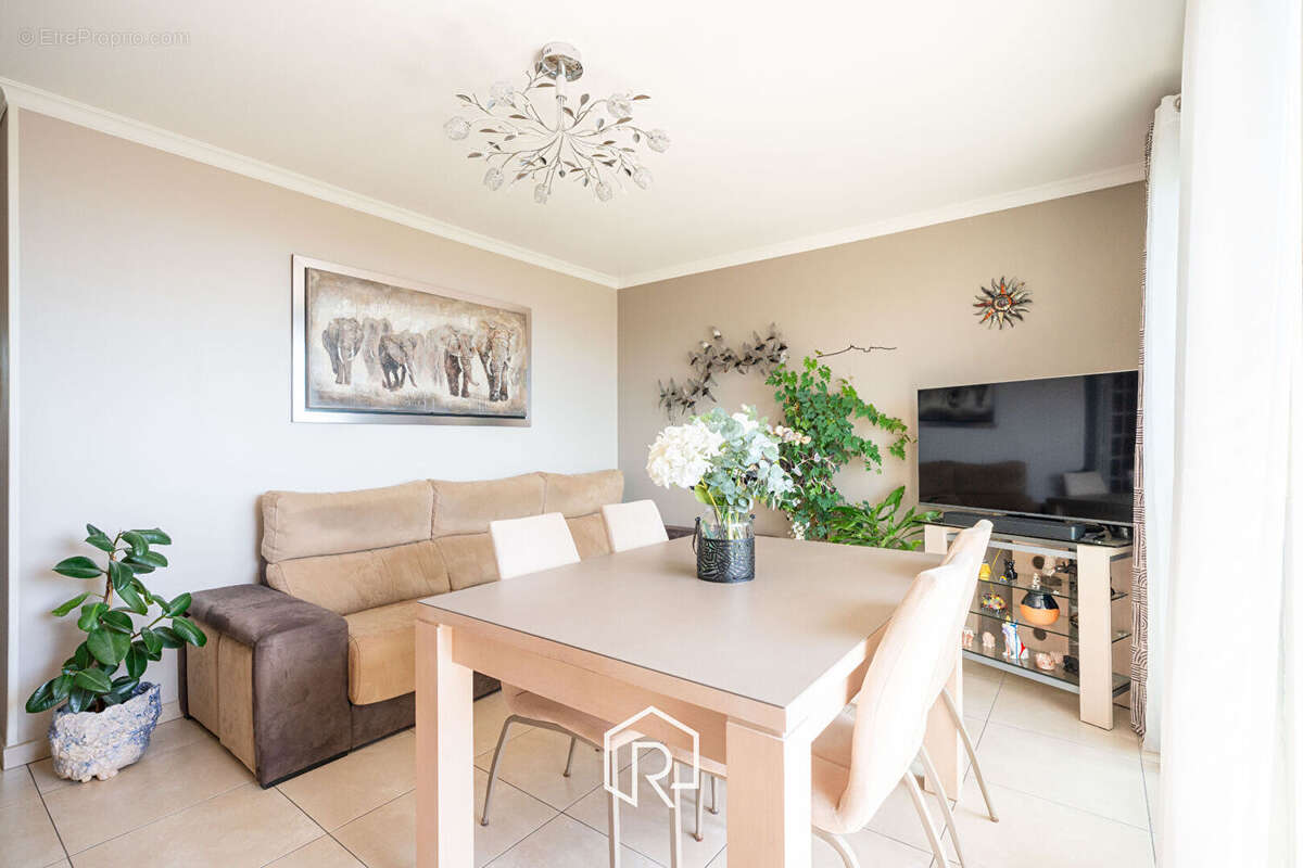 Appartement à MARSEILLE-15E