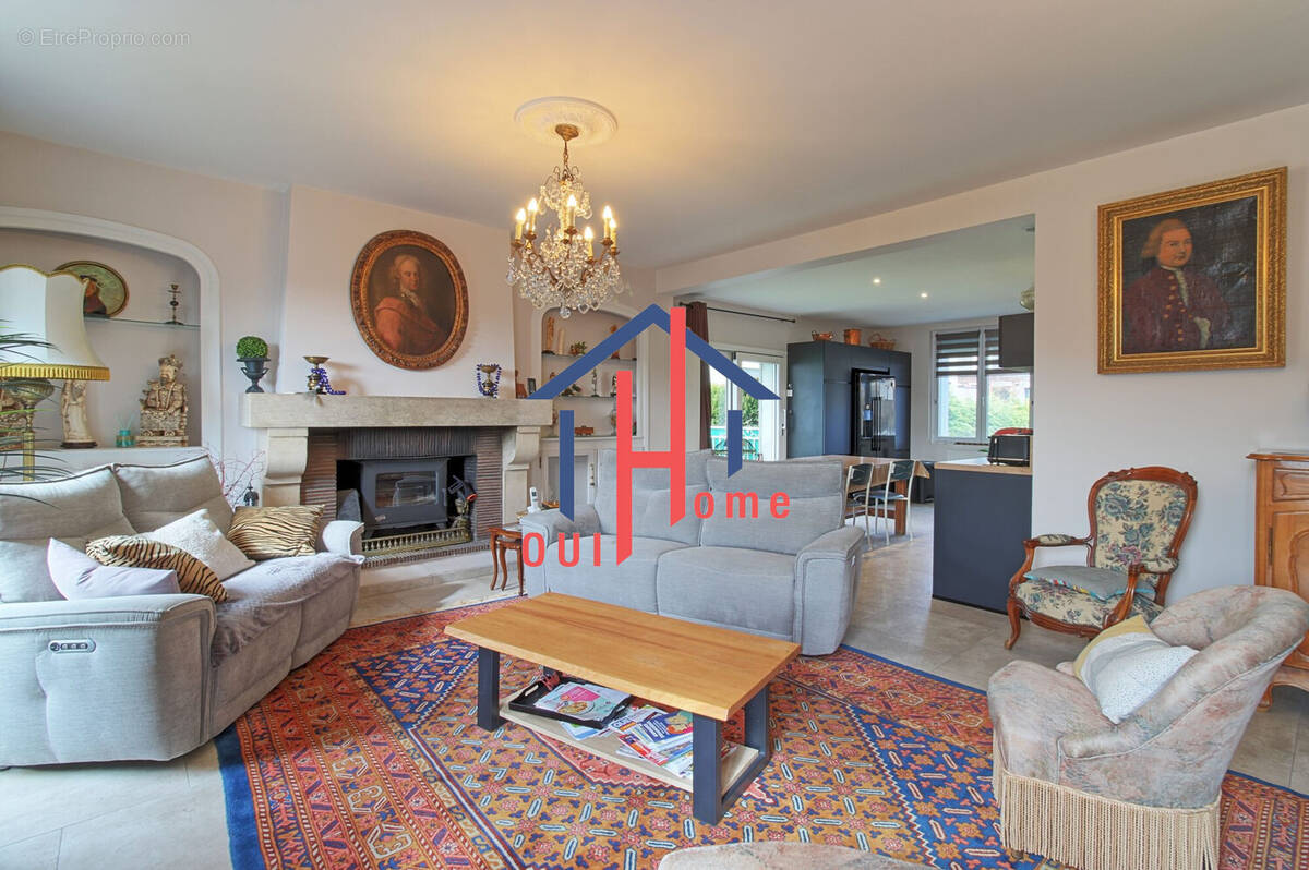 Maison à BRIVES-CHARENSAC