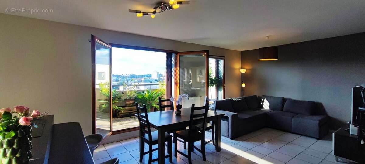 Appartement à LYON-9E