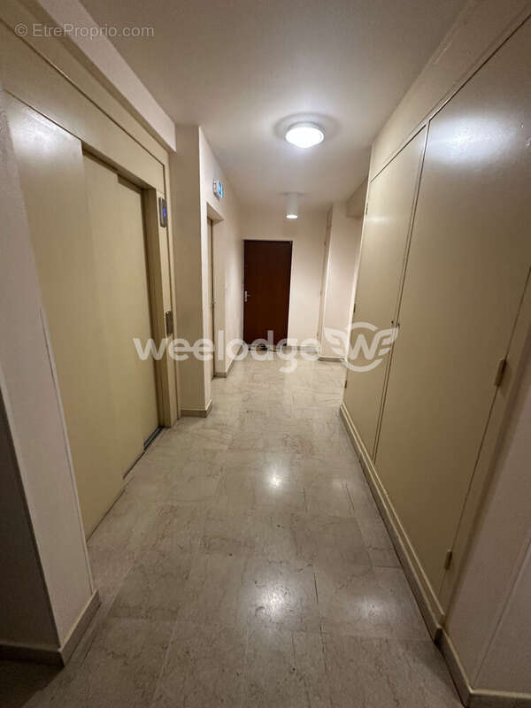 COMMUN - Appartement à NANTES