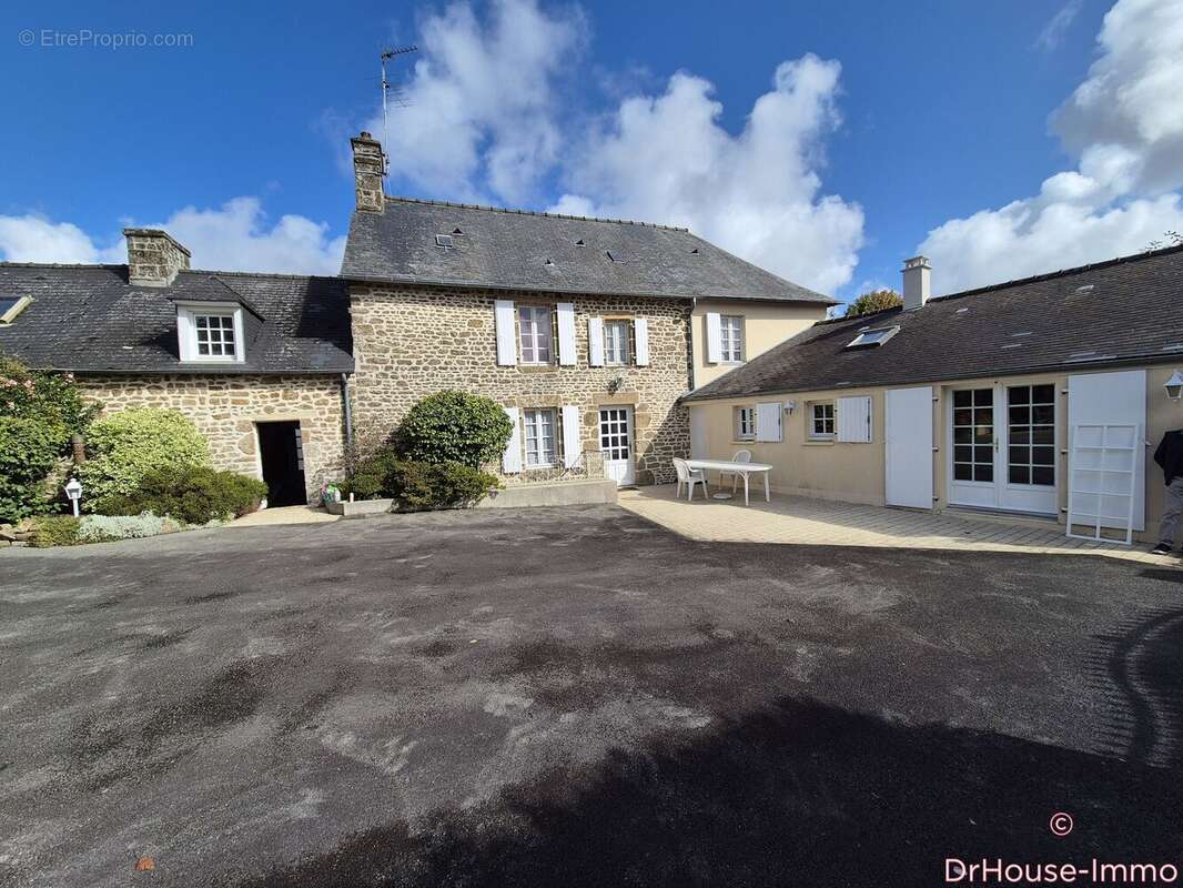 Maison 121 m² à Gorron  - photo 4