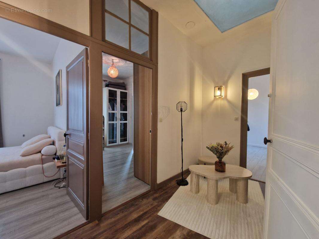 Maison à MONTFORT-LE-GESNOIS