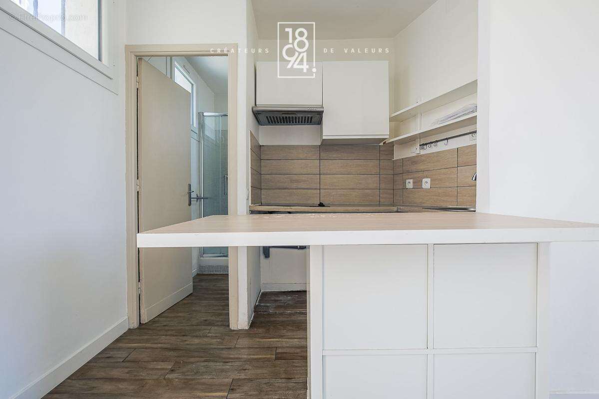 Appartement à MARSEILLE-6E