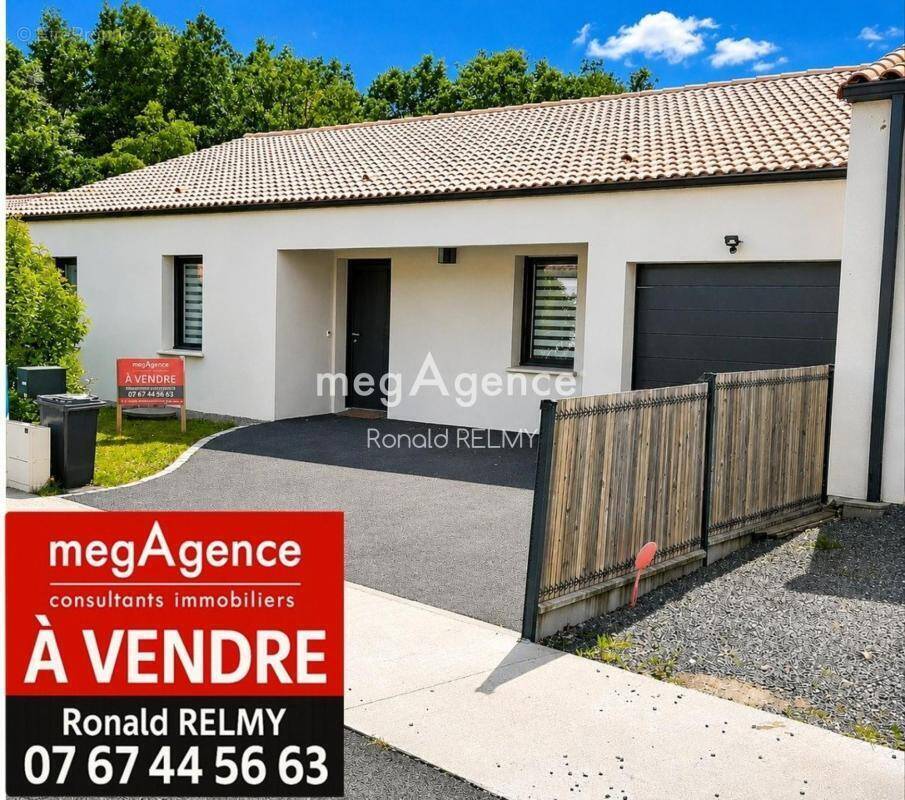 Maison à AIZENAY