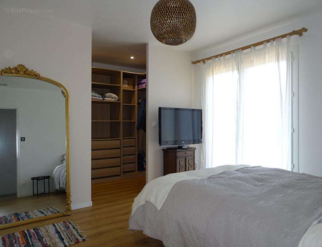 Maison à SAINT-PIERRE-DU-MONT