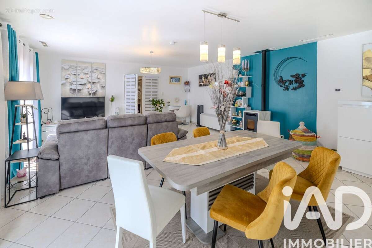 Photo 8 - Maison à VALREAS