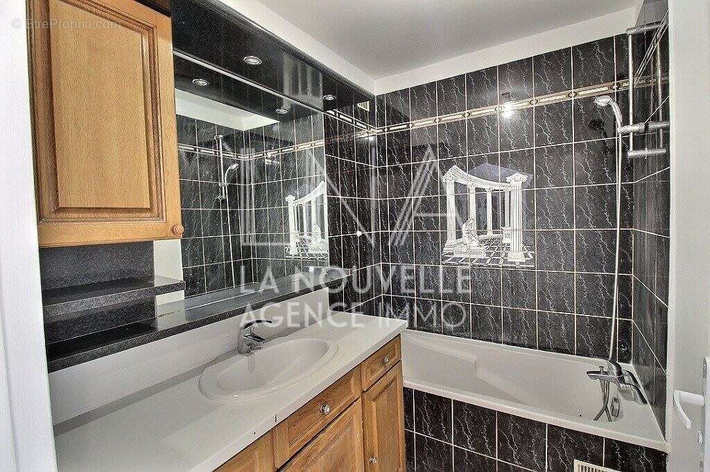 Exclusivité - Eglise de Pantin  T5 103m²  dernier étage avec balcon - photo 8