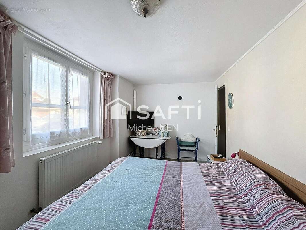 Maison 159 m² à Narrosse  - photo 7