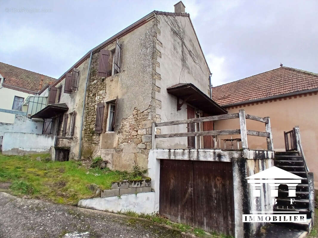 Maison à POUILLOUX