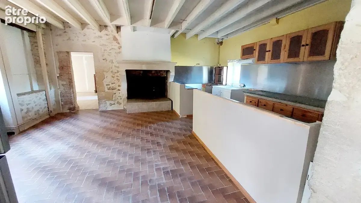 Maison ancienne 245 M2 avec dépendances sur 2593 M2 - photo 5