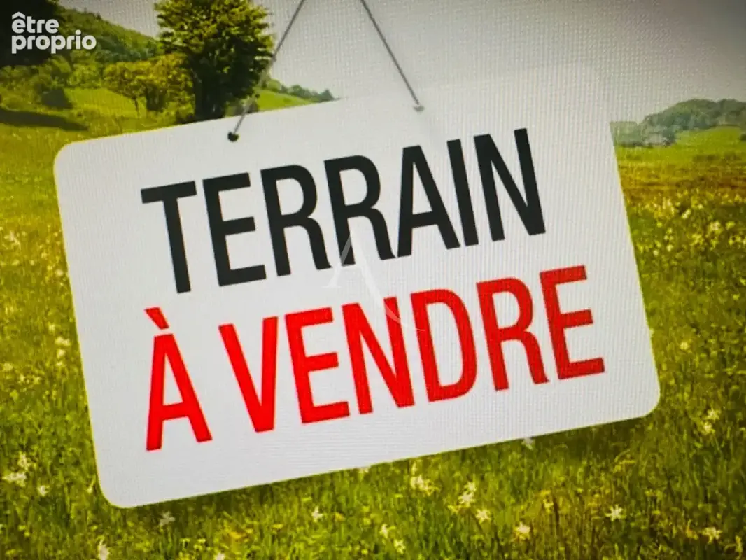 Photo Terrain à Chateau-Renault au prix de 21 000€