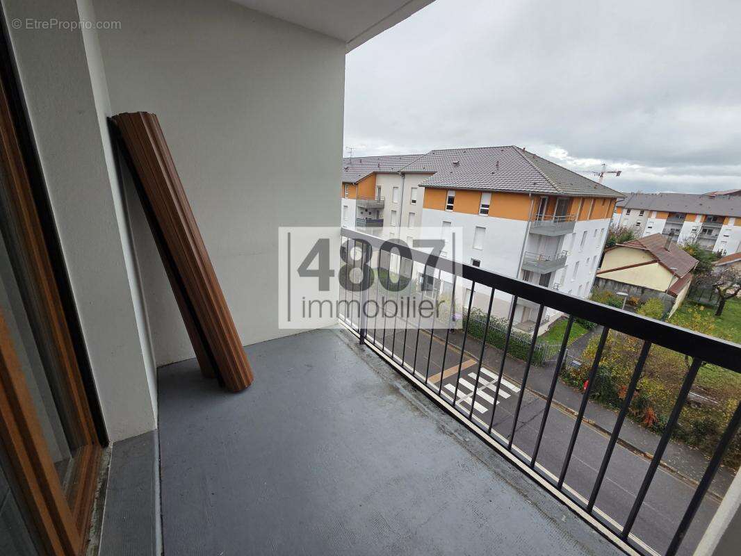 ANNEMASSE - T2 avec balcons proche CEVA - photo 2