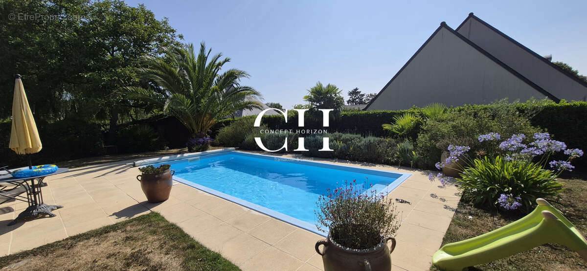 Propriété en pierre de 249 m2   Habitation, Gîte & Espace Pro à Hénon - photo 2