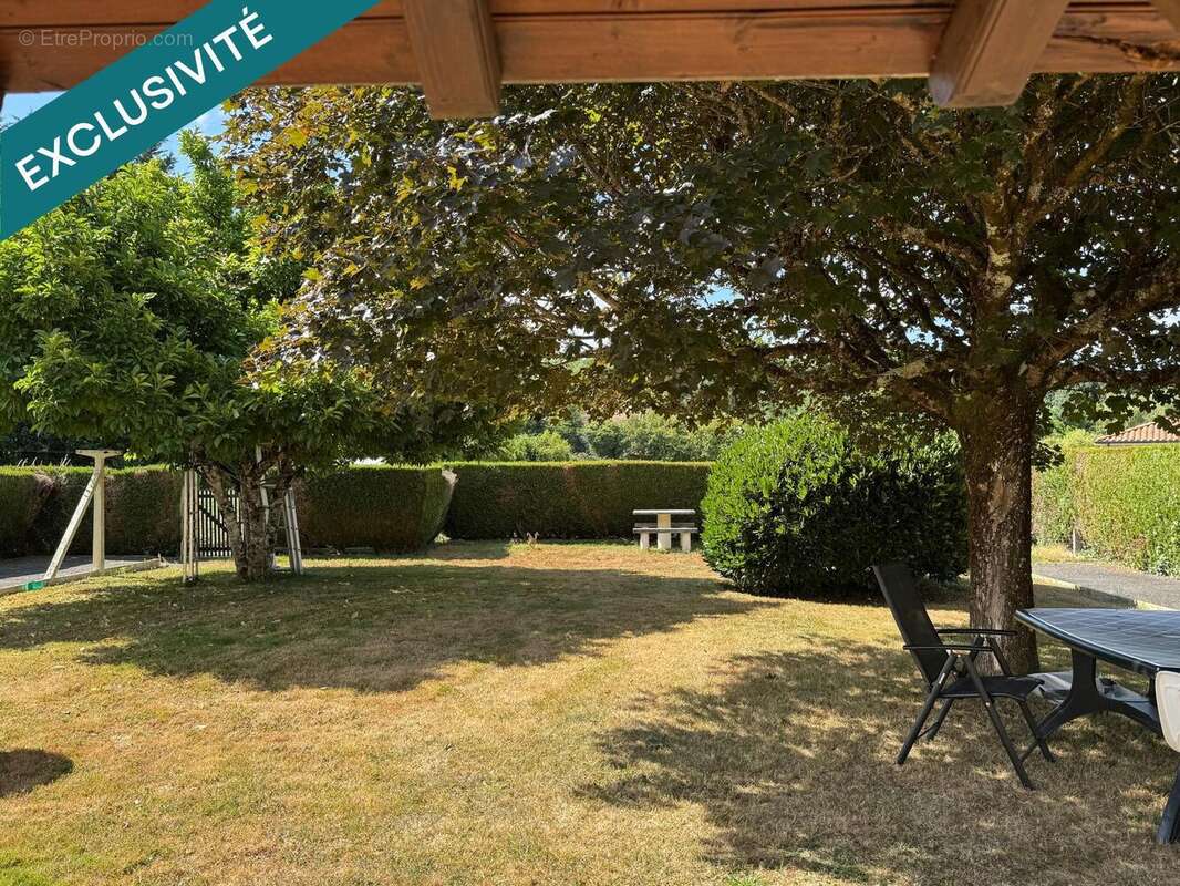 Photo 2 - Maison à VAYRES