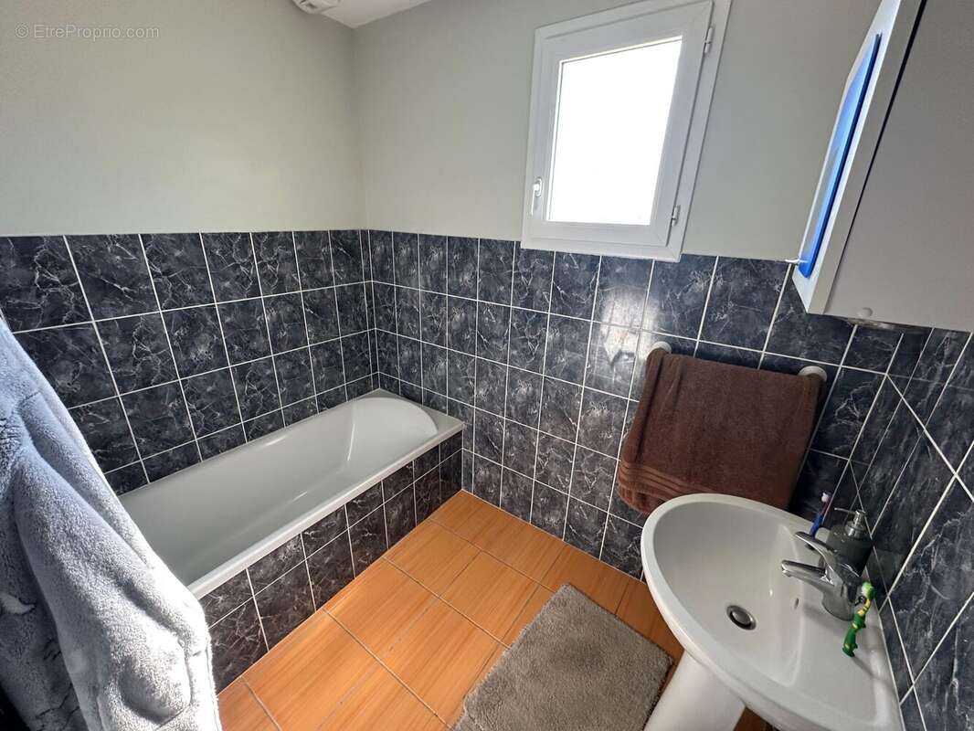 Maison à POILLY-LEZ-GIEN