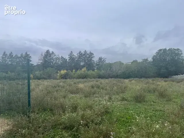 Terrain à AIRVAULT